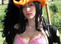 《海贼王》人物PK：罗宾、佩罗娜、索隆Cosplay，谁和谁更相配？