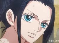 海贼王：罗宾不愧是腹黑女，不仅怕死，而且还让娜美替她挡枪！