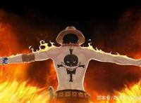 《海贼王》或迎终极反转，路飞未必是龙的儿子，也许父亲是罗杰