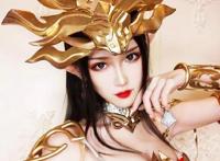 高中生突破次元壁，完美cos小兰，腐团儿神还原美杜莎，身材美爆