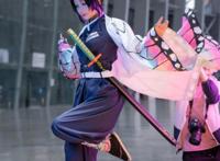 鬼灭之刃至今最神还原的CosPlay蝴蝶忍，看到真人瞬间沦陷了！