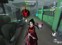 第五人格：玩家设计红蝶求生者人格，上椅变成蝴蝶，与机械师相似