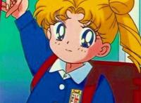 美少女战士月野兔虽然爱哭也笨笨的，却非常受朋友欢迎
