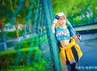 王者荣耀：花木兰换衣服的时候被3人偷看，凯看到后竖起大拇指