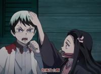 鬼灭之刃：灶门祢豆子再次遭遇生存危机，我妻善逸英雄救美