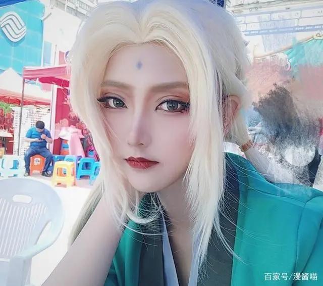火影忍者：珍藏版纲手cosplay图，粉丝感叹只能看前三张