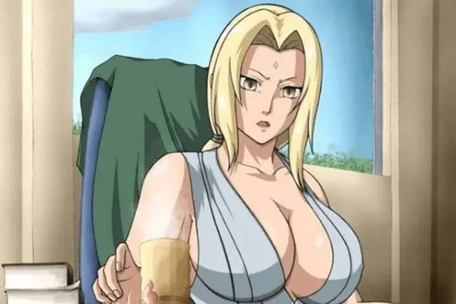 《火影忍者》里的性感女神,纲手绝对算是妖精,其他都成大妈了!