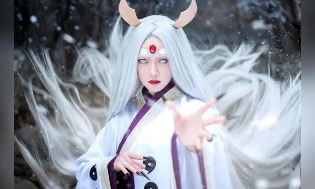 火影忍者：木叶美女全cos，纲手比小樱清纯，鸣人妈妈有点崩