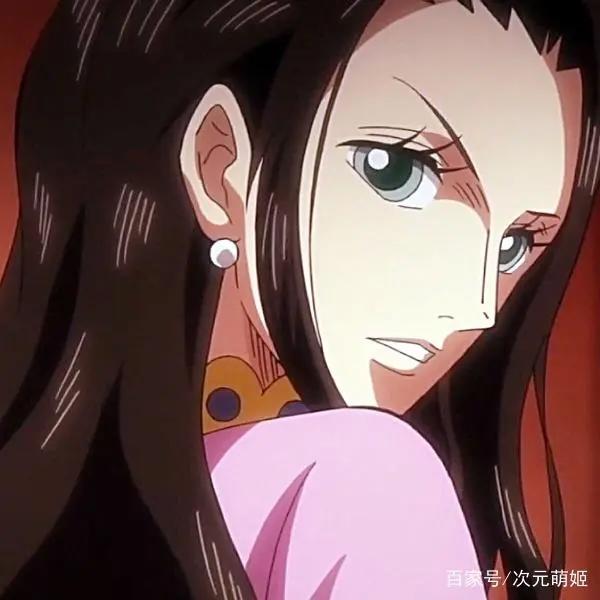 罗宾陷入危局,一男人从天而降将她护在身后:女儿,好久不见!
