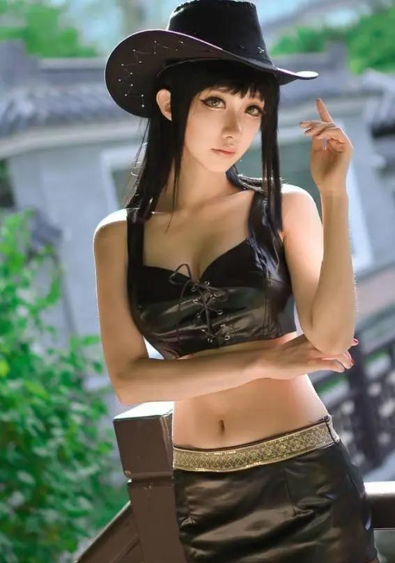 真人版海贼王:女帝娜美高颜值,罗宾神还原!