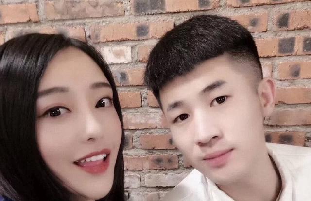 “逆徒”娜美被辛巴抛弃，果断转到外站直播，没想到有意外收获？