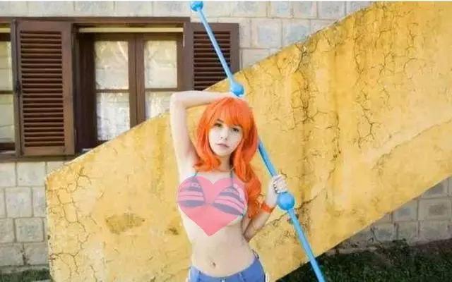 《海贼王》美女COS:娜美酱甜美,罗宾酱高冷,看到Baby5我柠檬了