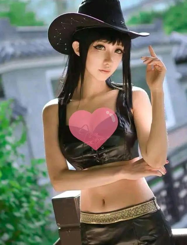 《海贼王》美女COS:娜美酱甜美,罗宾酱高冷,看到Baby5我柠檬了