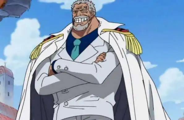 卡普中将为什么追着路飞打，那是亲孙子啊！