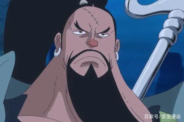 草帽海贼团把万国闹了个天翻地覆,bigmom海贼团内部谁责任最大?