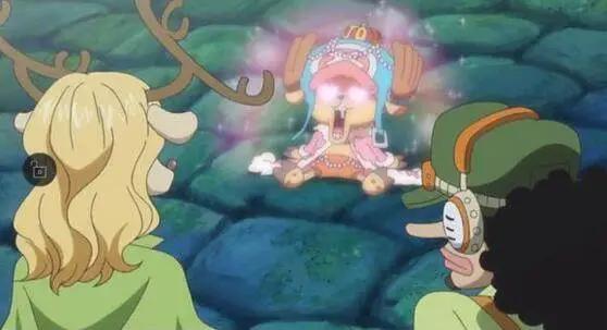 海贼王：乔巴和娜美罗宾一起洗澡都没反应，她蹭了一下就着迷了！