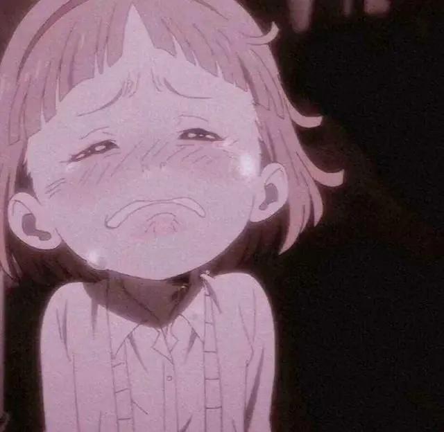 动漫头像:悲伤女头