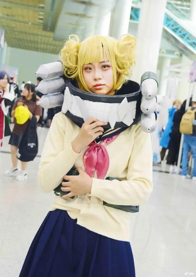 动漫、COSPLAY、美女不能少！济南漫展上二次元吸睛