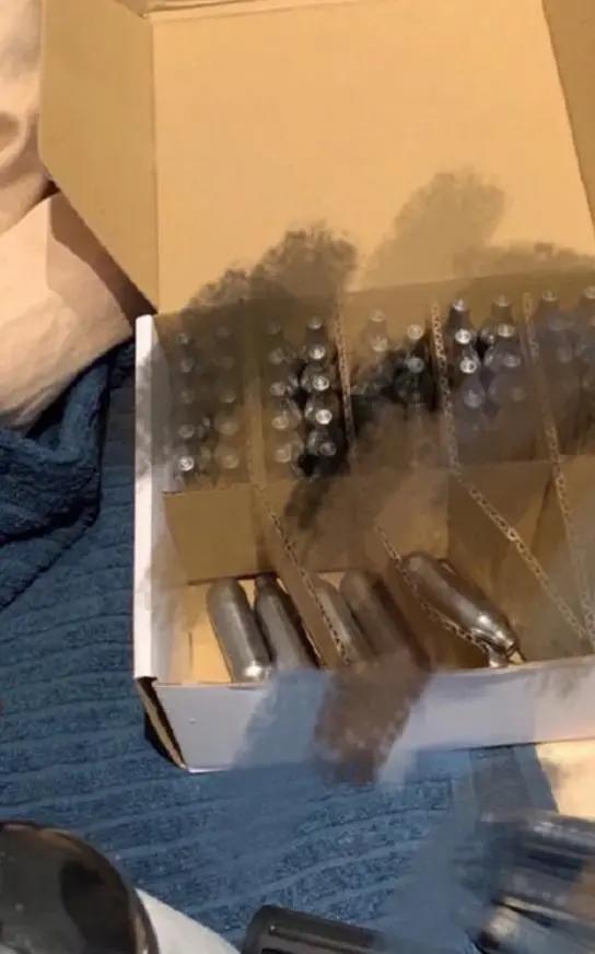顶级网红被曝打气,二次元少女受害,玩到大小便失禁,更气的是
