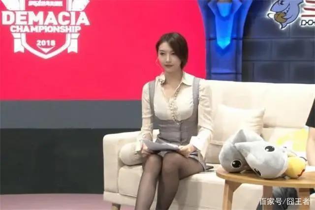 斗鱼直播的二次元和游戏板块,有哪些值得一看的女主播?