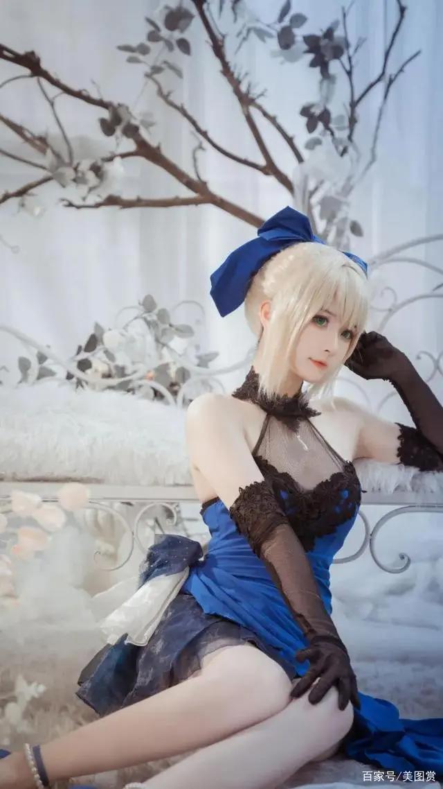 cosplay美女|二次元cos大赏|saber设定集蓝礼服，太迷人了