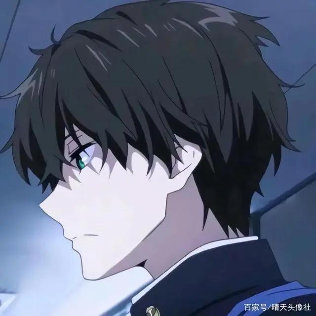 动漫男生头像，世间任何景象都不及你耀眼