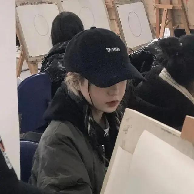 潮流男头女头，动漫潮头。(要想谈恋爱，头像要换快！)