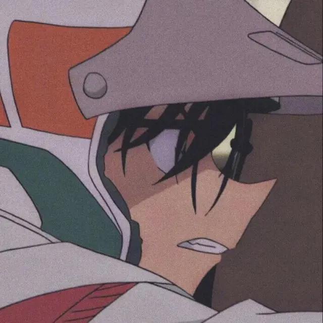 动漫男生头像丨四瓣叶子连成一串好运那是自然送予的礼物
