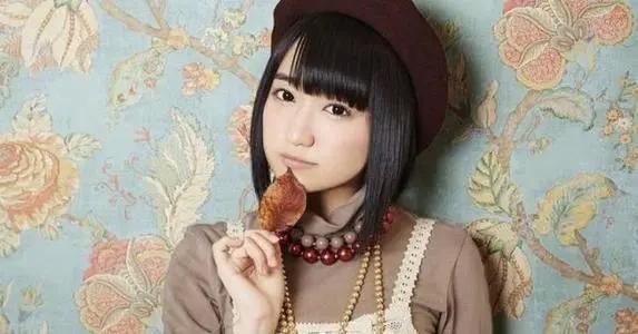 日本声优悠木碧，隐藏身份是美女学霸，居然还是绘画大佬？