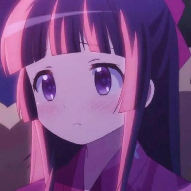 动漫女头：总有那么一瞬间，半夜醒来，想起你，然后摇头苦笑