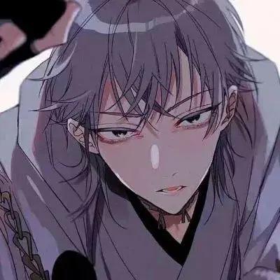 动漫男生头像：曾经心动的人，到底是成了为其心碎的人