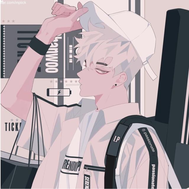动漫男生头像：愿有人陪你走过风花雪月，看尽千山万水