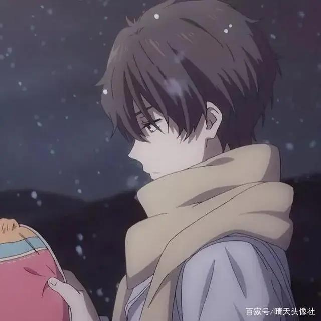 动漫男生头像，我的肩上是风，风上是闪烁的星群