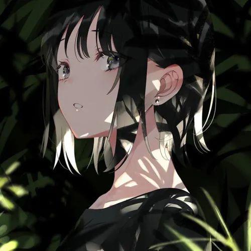 藏匿星空的温柔动漫女生头像