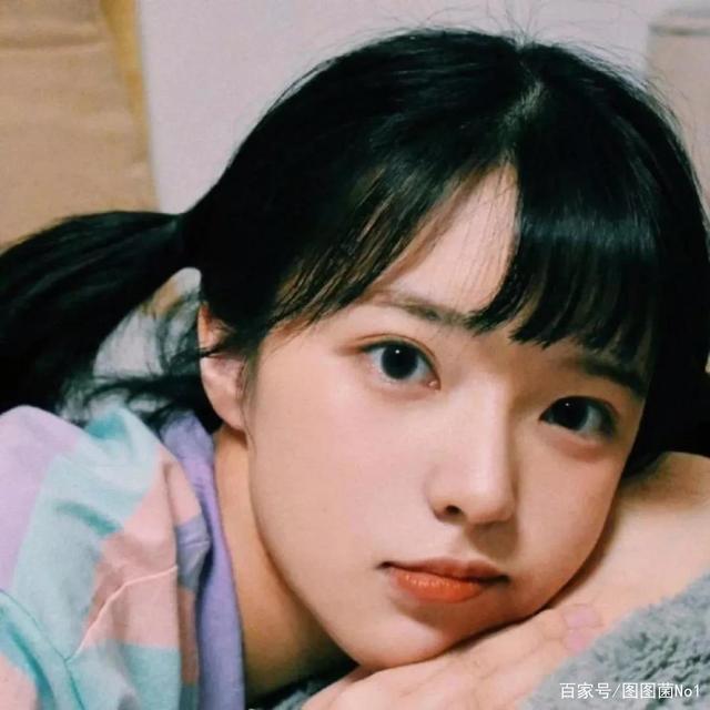 可爱动漫情侣女生头像手机壁纸背景图表情包超好看