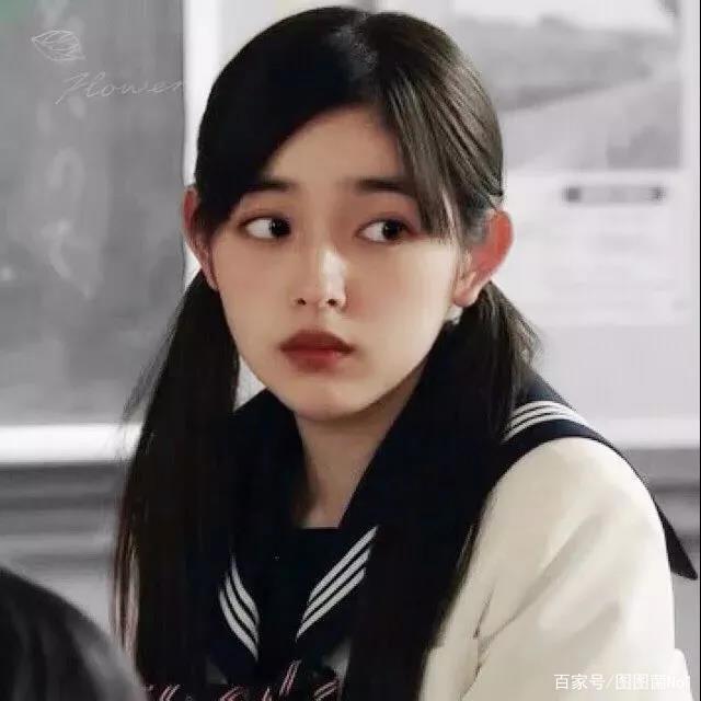 可爱动漫情侣女生头像手机壁纸背景图表情包超好看