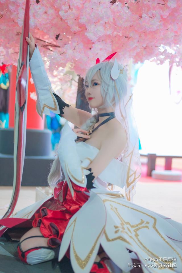 「崩坏3」cos,赶快来围观吧!网友:这个八重樱太美了
