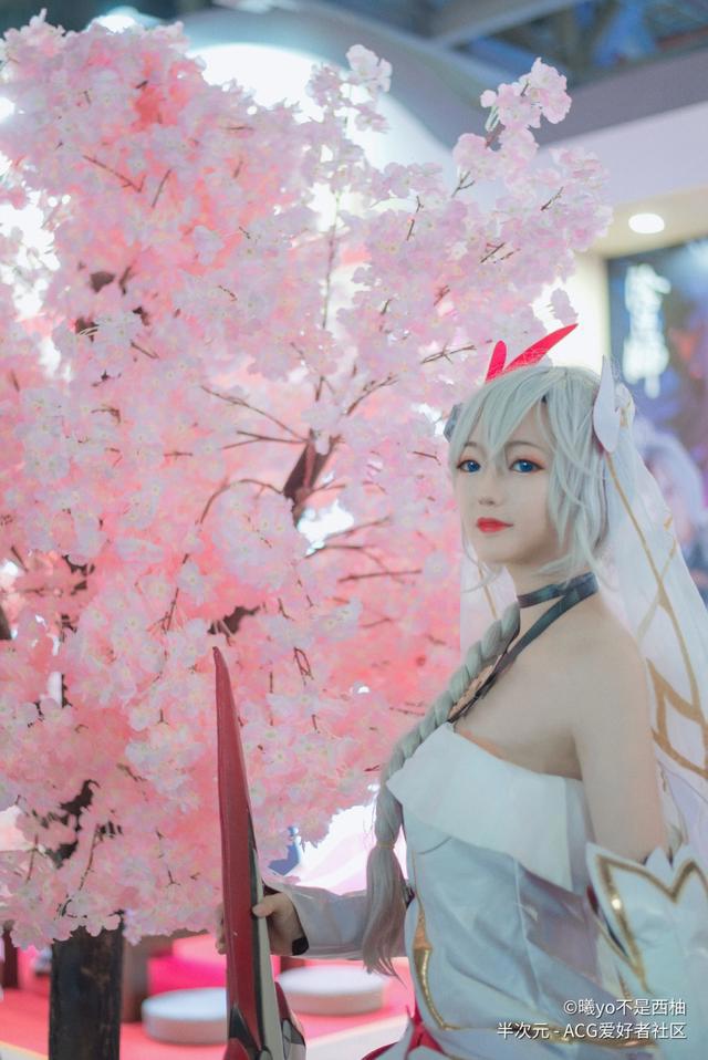 「崩坏3」cos,赶快来围观吧!网友:这个八重樱太美了