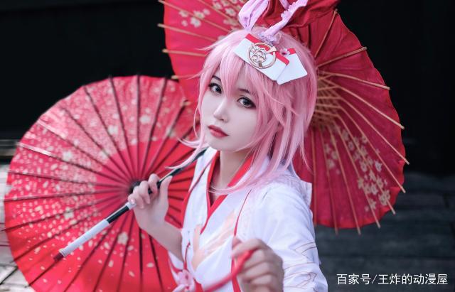 发现一只超级可爱的八重樱，赶快带回家