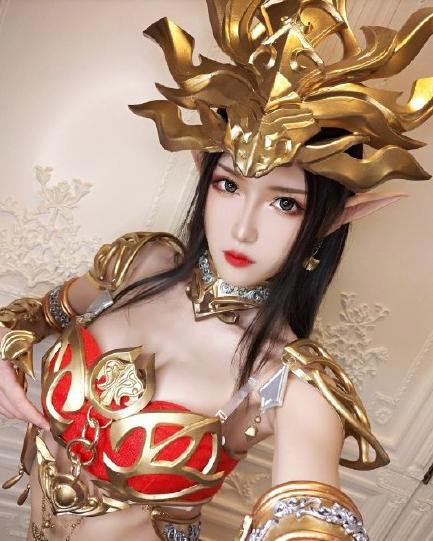 斗破苍穹：腐团儿COS美杜莎女王，颜值与气质并存，堪称巅峰之作