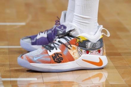继晓组织后，《火影忍者》中的鸣人和佐助也成功登上了NBA赛场！