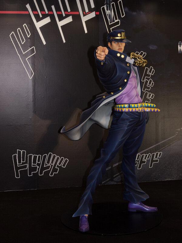 JOJO:195cm的等身承太郎好帅气,网友:去合影都没法同框!