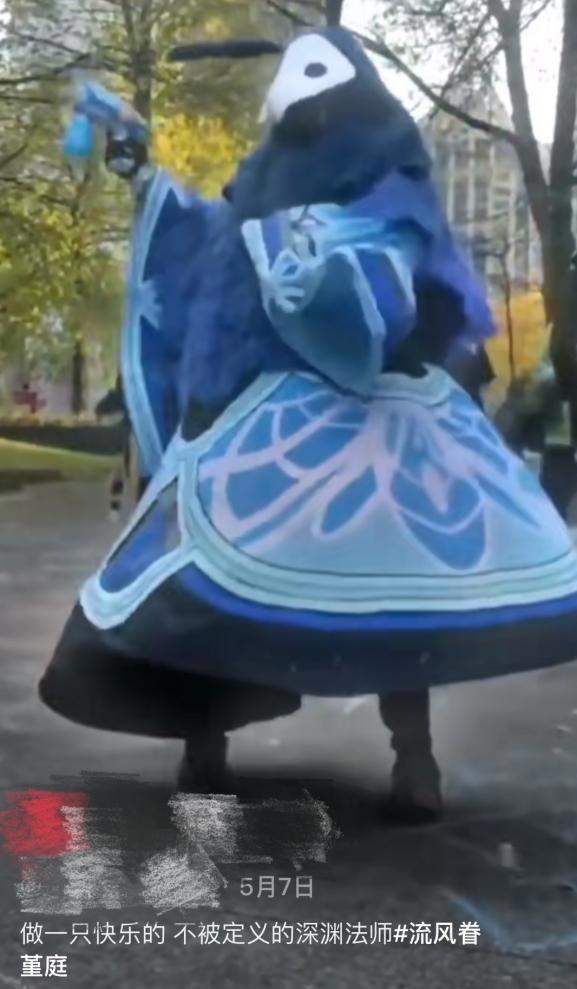 刻晴在现实跳舞,甘雨派蒙变纸质手办,原神二创真实感爆棚