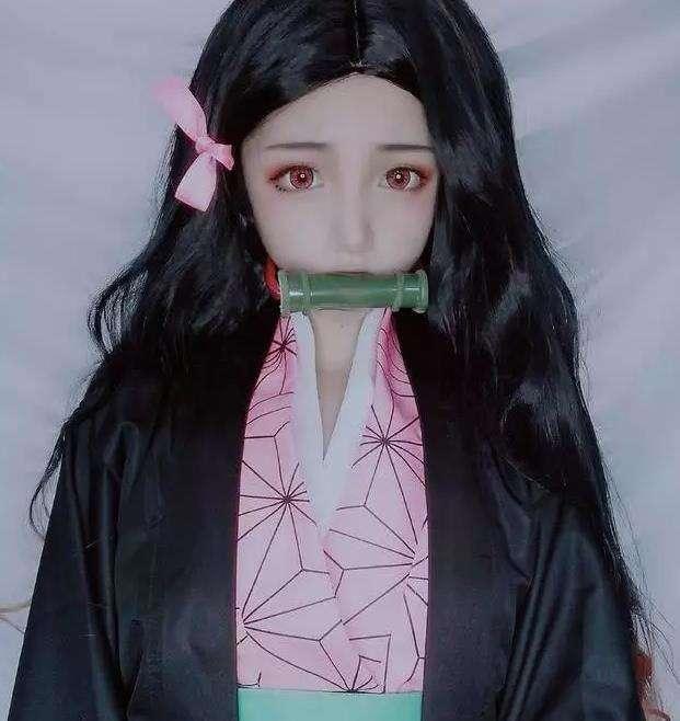 《鬼灭之刃》6个版本的祢豆子COS,黑人版祢豆子实在太辣眼睛了!
