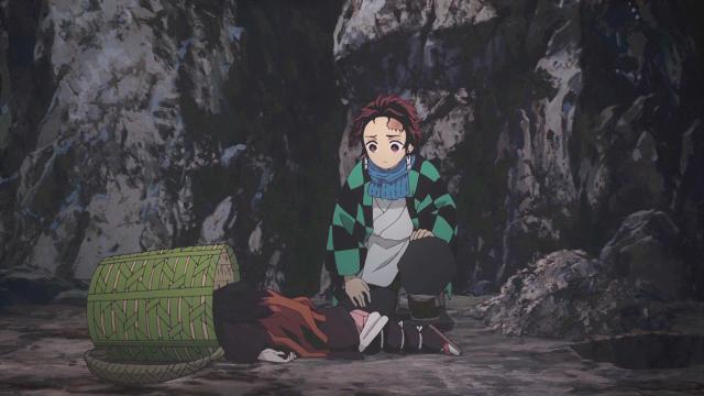 《鬼灭之刃》：祢豆子的豆式卖萌大法，小短腿让老阿姨露出痴汉笑