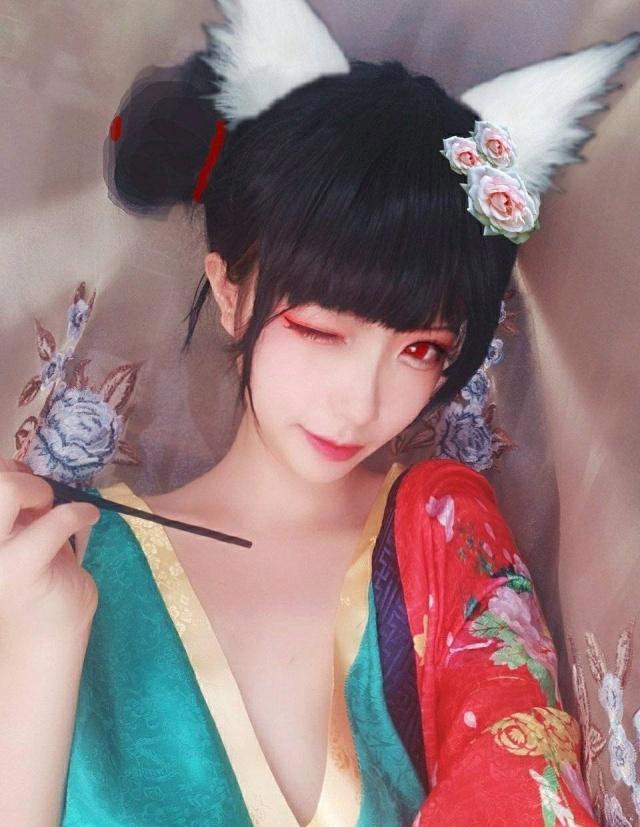 白蛇缘起:冲破次元壁的一组神级COS,小狐狸的妖媚被完全还原